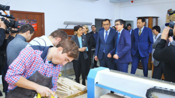 Фотография к новости: "Нұр Отан" будет содействовать развитию социального предпринимательства в Казахстане