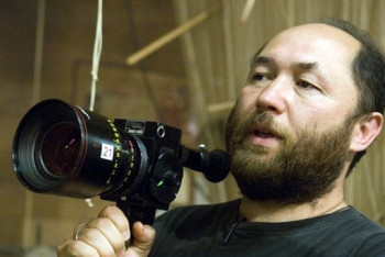 Фотография к новости: Журналисты должны писать правду, не важно, что они думают – Тимур Бекмамбетов