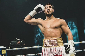 Фотография к новости: Непобежденный казахстанский боксер проведет бой в Алматы