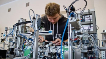 Фотография к новости: Казахстанско-германский проект по подготовке специалистов-мехатроников реализуется в Щучинске