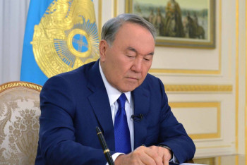 Фотография к новости: Поправки в трёхлетний бюджет подписал Назарбаев