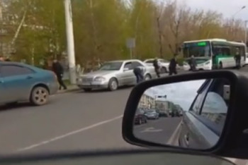 Фотография к новости: Видео "летающих" денег заинтересовало полицию Астаны 