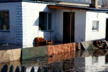 Фотография к новости: Из-за подъема воды в реке Есиль 80 дачных участков подтоплено в СКО 