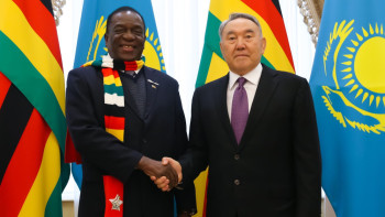 Фотография к новости: Нурсултан Назарбаев принял президента Зимбабве Эммерсона Мнангагва