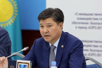 Фотография к новости: Умейте прощать - Жакип Асанов призвал казахстанцев решать споры миром