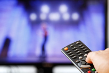 Фотография к новости: В Казахстане сократят рекламу на ТВ и радио в вечернее время  