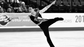 Фотография к новости: Денис Тен умер в больнице