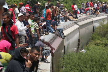 Фотография к новости: Наплыв мигрантов наблюдается от Мексики к США