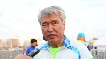 Фотография к новости: Мухамедиулы встретит Новый год забегом по Астане