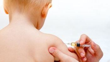 Фотография к новости: Бекшин призвал казахстанцев вовремя получать прививки против кори