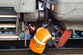 Фотография к новости: Сцепщик вагонов лишился ноги в Шымкенте