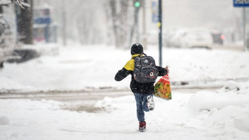 Фотография к новости: Столичным школьникам и студентам колледжей отменили занятия второй смены