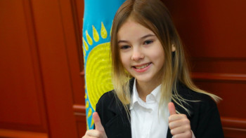 Фотография к новости:  Данэлию Тулешову пригласили на американское ток-шоу "The real"