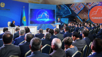 Фотография к новости: Создать международную торговую зону поручил Глава государства в Туркестанской области