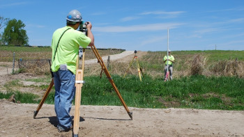Фотография к новости: Прокуроры выявили более сотни нарушений при выдаче земельных участков в Атырау