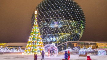 Фотография к новости: Новогодняя ёлка Астаны вошла в десятку самых высоких в СНГ