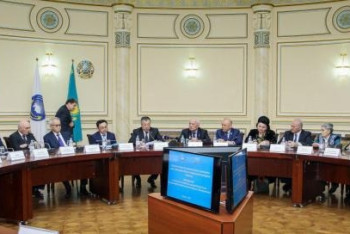 Фотография к новости: Реализацию закона об Ассамблее народа Казахстана обсудили в Астане 