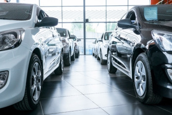 Фотография к новости: Каждый третий казахстанец из тысячи покупает новое авто – АКАБ