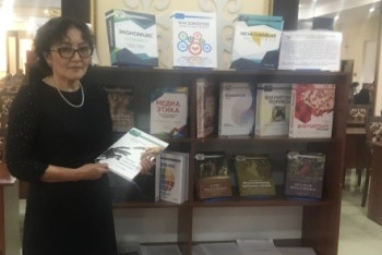 Фотография к новости: Книга основателя ВЭФ впервые переведена на казахский