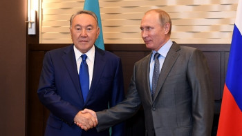 Фотография к новости: Назарбаев и Путин рассмотрели график предстоящих встреч   