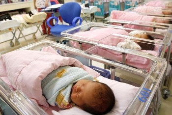 Фотография к новости: 8 Марта в трёх роддомах Астаны родились 74 ребенка