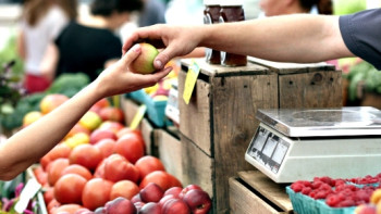 Фотография к новости: Больше 80 тыс тенге потратил каждый казахстанец на рынках в июне – исследование