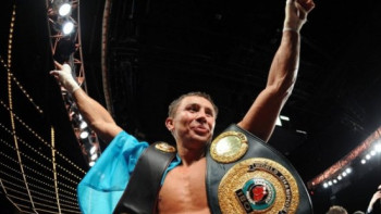 Фотография к новости:  Головкин уступил Ломаченко и "Канело" в рейтинге лучших боксеров мира