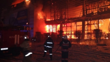 Фотография к новости: ДЧС Астаны: пожар в офисе "Хайвилл" мгновенно распространился из-за алюкобонда