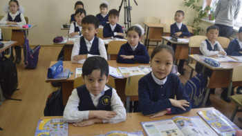 Фотография к новости: Директора шымкентских школ отдали свои кабинеты детям