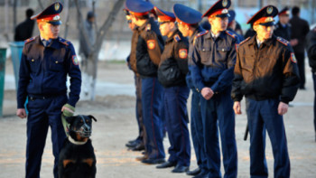 Фотография к новости: У алматинских полицейских отобрали служебные машины