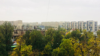 Фотография к новости: Сильный дождь, ветер и град: непогода обрушилась на Алматы 