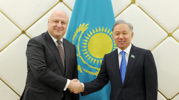 Фотография к новости: Нигматулин встретился с Председателем Парламентской Ассамблеи ОБСЕ