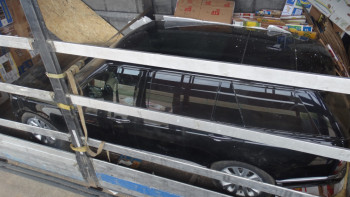 Фотография к новости: Range Rover в коробках из под бананов пытались завезти в Казахстан