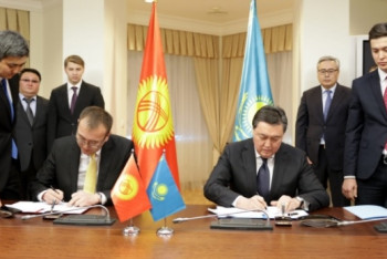 Фотография к новости: Казахстан снимает усиленный погранконтроль на границе с Кыргызстаном