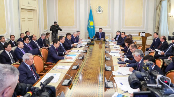 Фотография к новости: Программу "Рухани жаңғыру" обсудили на заседании Нацкомиссии 