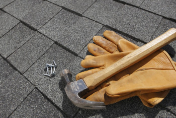 Фотография к новости: Акмолинский учитель получил сильные ожоги во время ремонта крыши в школе