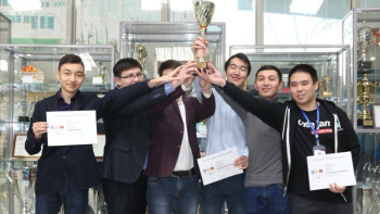 Фотография к новости: Казахстанские студенты завоевали "золото" на международной Олимпиаде по программированию