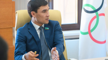 Фотография к новости: Серик Сапиев прокомментировал задержание лыжника Полторанина