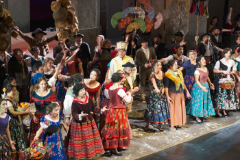 Фотография к новости: Из-за непогоды "Астана Опера" обменяет билеты на спектакль "Кармен"