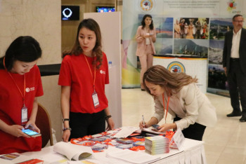 Фотография к новости: Государство должно выйти на диалог с волонтерами - эксперт