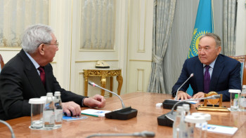 Фотография к новости: Назарбаев обсудил вопросы реализации "Рухани жаңғыру" с Жолдасбековым 