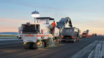 Фотография к новости: Иностранные компании демпингуют цены, а затем некачественно строят дороги – мажилисмен