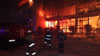 Фотография к новости: Крупный пожар в Астане: 65 человек тушили огонь в офисе Highvill Kazakhstan