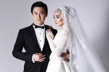 Фотография к новости: Торегали Тореали сыграл шикарную свадьбу