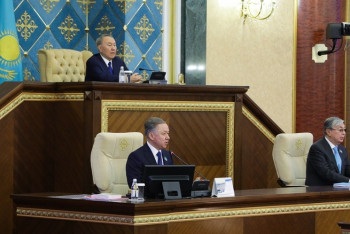 Фотография к новости: В Астане началось совместное заседание палат парламента с участием Главы государства