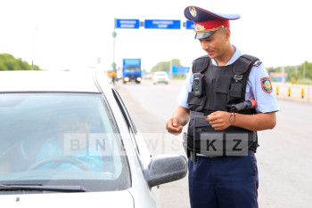 Фотография к новости: Столичные полицейские будут получать уведомление на планшет о нарушителях