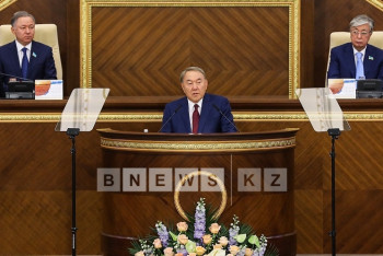 Фотография к новости: Назарбаев: МФЦА должен заработать на территории ЭКСПО сразу после завершения выставки 