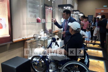 Фотография к новости: Первая экспозиция для людей с инвалидностью открылась в музее Алматы