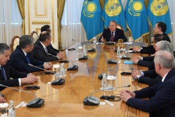 Фотография к новости: Глава государства встретился с министрами стран-участниц ШОС