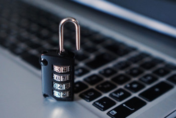 Фотография к новости: Уволен начальник ЦОНа, допустивший утечку личных данных алматинки